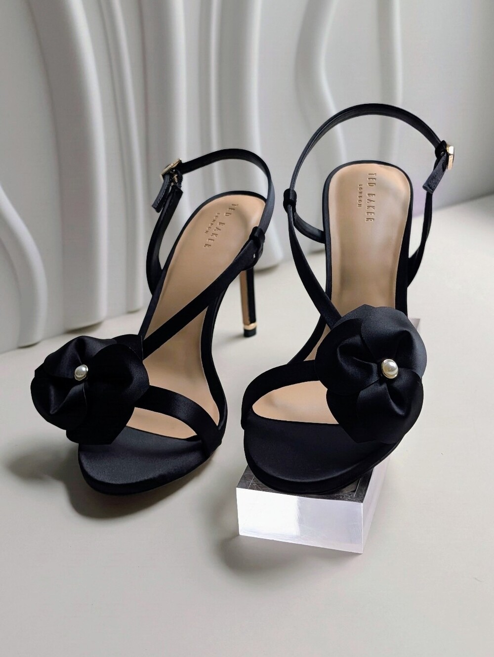 NIB Ted Baker Violet Black Satin Floral Pearl Slingback Heels 8